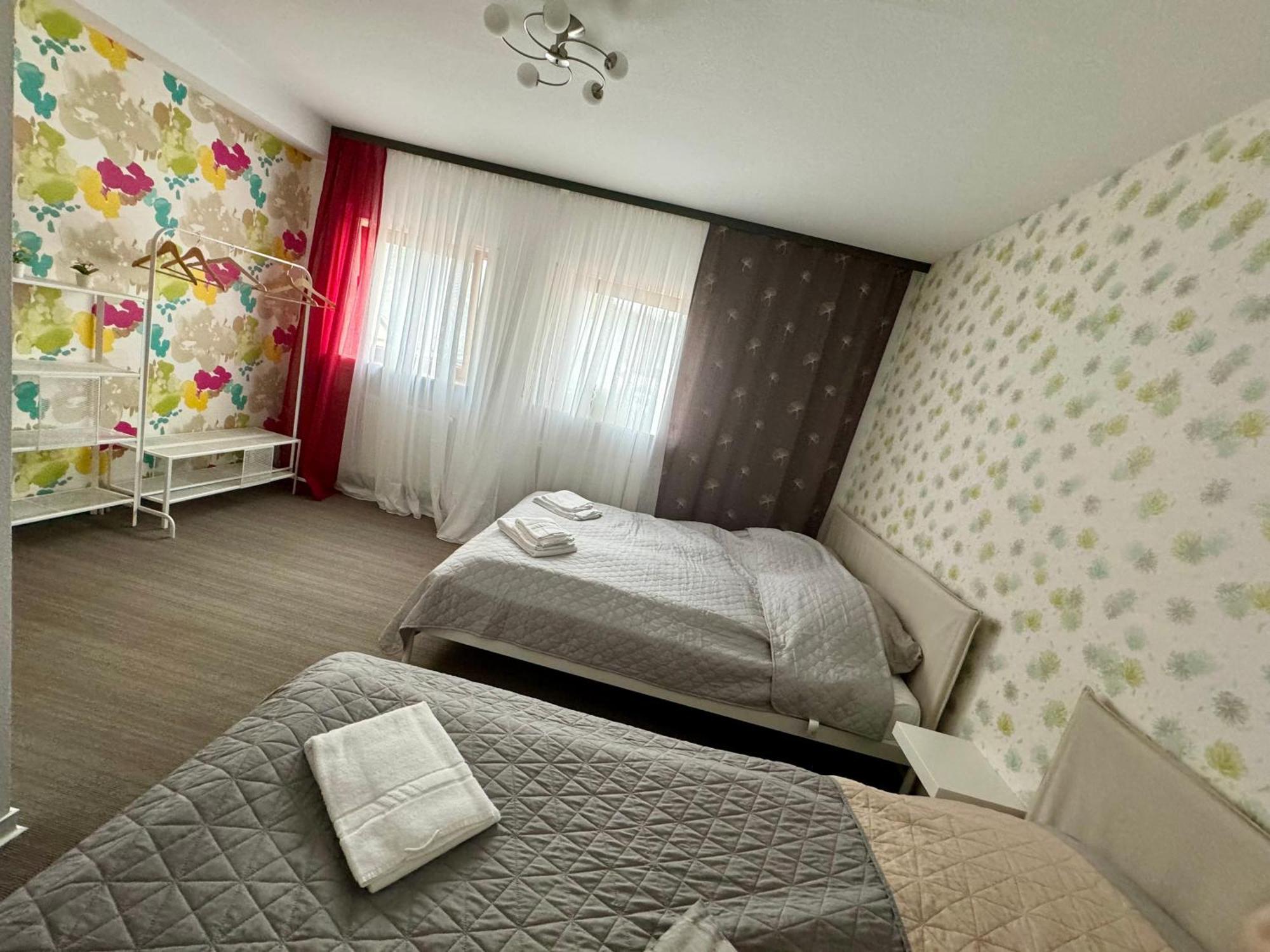 Bookeinfach Bad Ems - Private - Sauna Jacuzzi Whirlpool Swimmingpool Alahna Sup Beachvolleyball Billiards Ping Pong Cinema Theater Music Disco Ball Bbq Und Parkplaetze Exterior photo