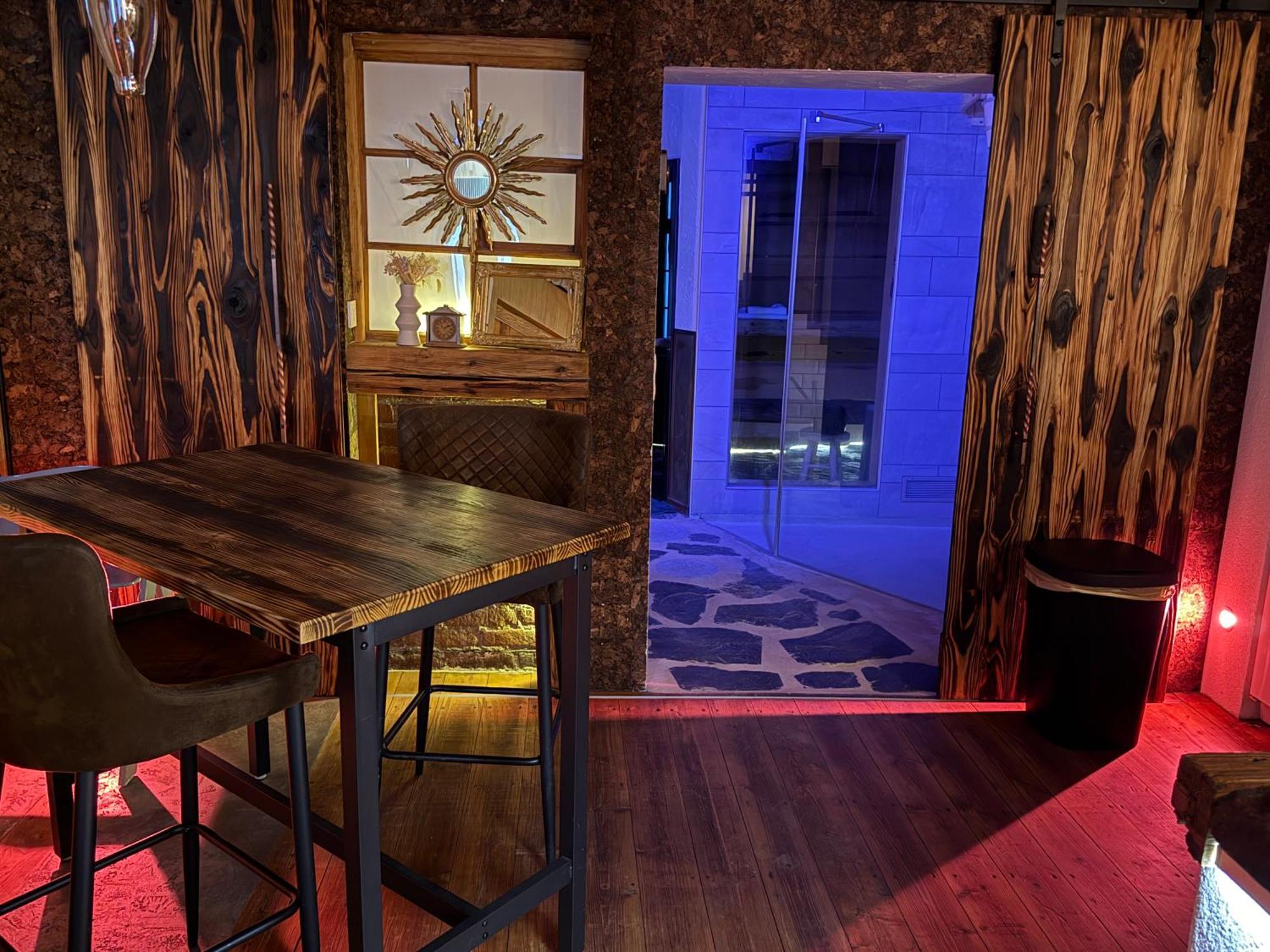 Bookeinfach Bad Ems - Private - Sauna Jacuzzi Whirlpool Swimmingpool Alahna Sup Beachvolleyball Billiards Ping Pong Cinema Theater Music Disco Ball Bbq Und Parkplaetze Exterior photo