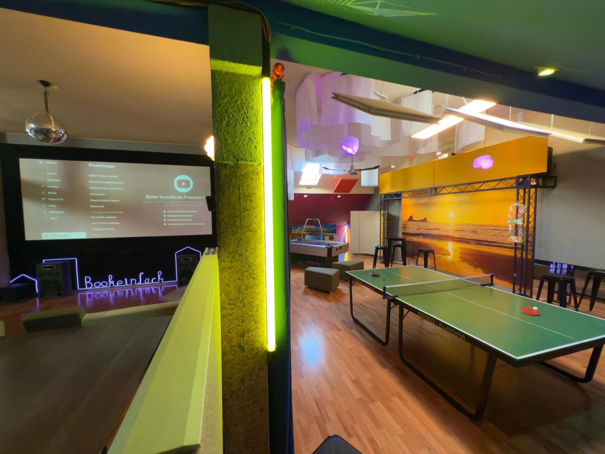 Bookeinfach Bad Ems - Private - Sauna Jacuzzi Whirlpool Swimmingpool Alahna Sup Beachvolleyball Billiards Ping Pong Cinema Theater Music Disco Ball Bbq Und Parkplaetze Exterior photo
